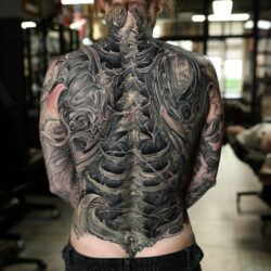 tatuaze biomechaniczne